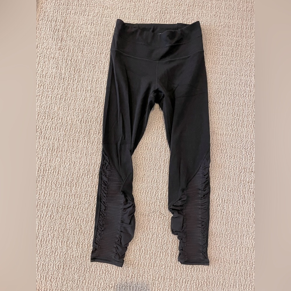 Athleta 31 inch length black leggings